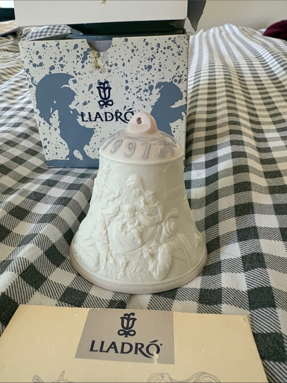 Lladró White Porcelain Nativity Bell